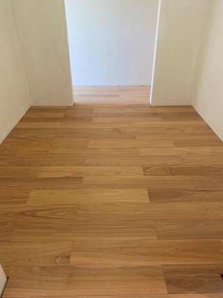Ca. 50 m2 Parket – Madera Tarara
